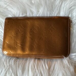 Louis Vuittion Vernis Mongram Wallet